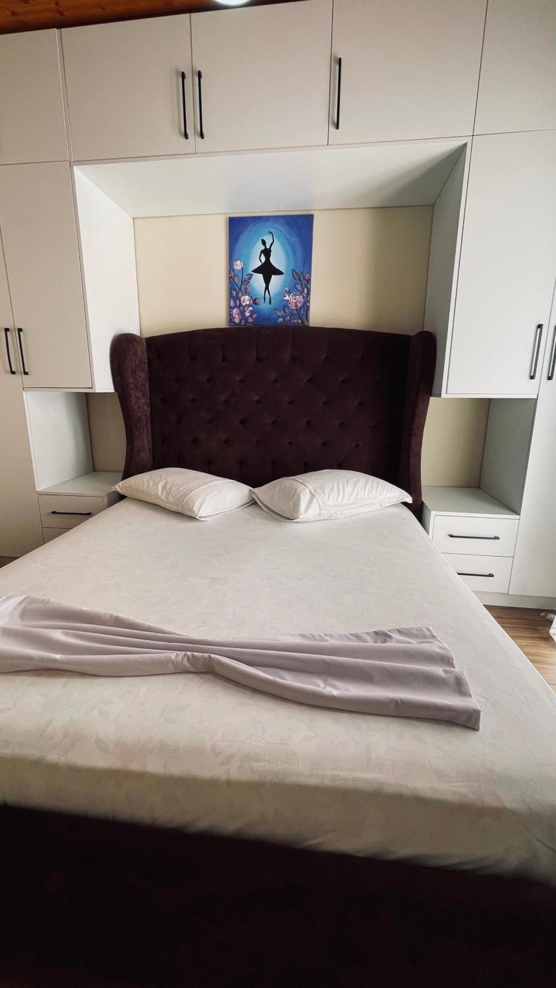 July Seaview Apartments Sarandë Eksteriør billede