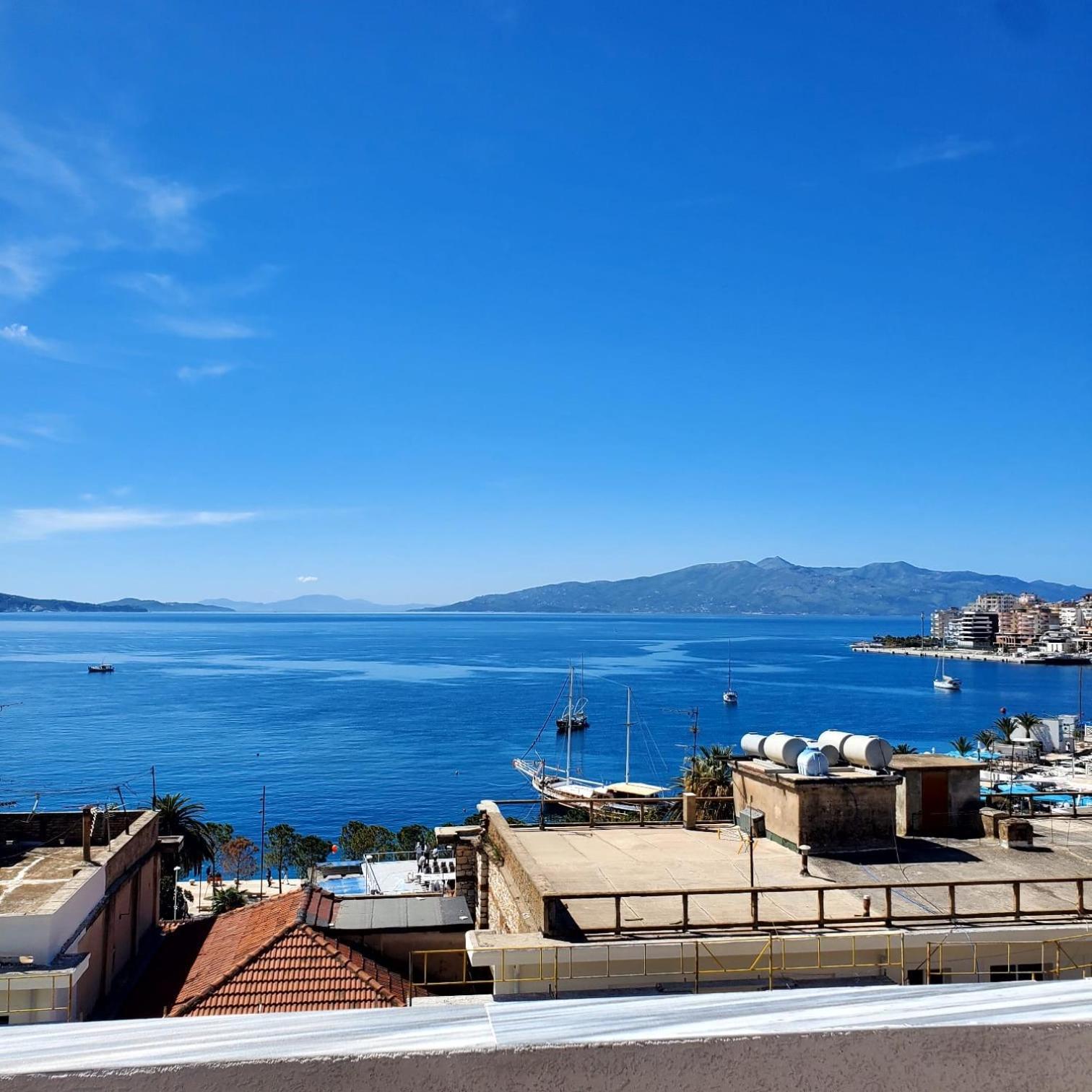 July Seaview Apartments Sarandë Eksteriør billede