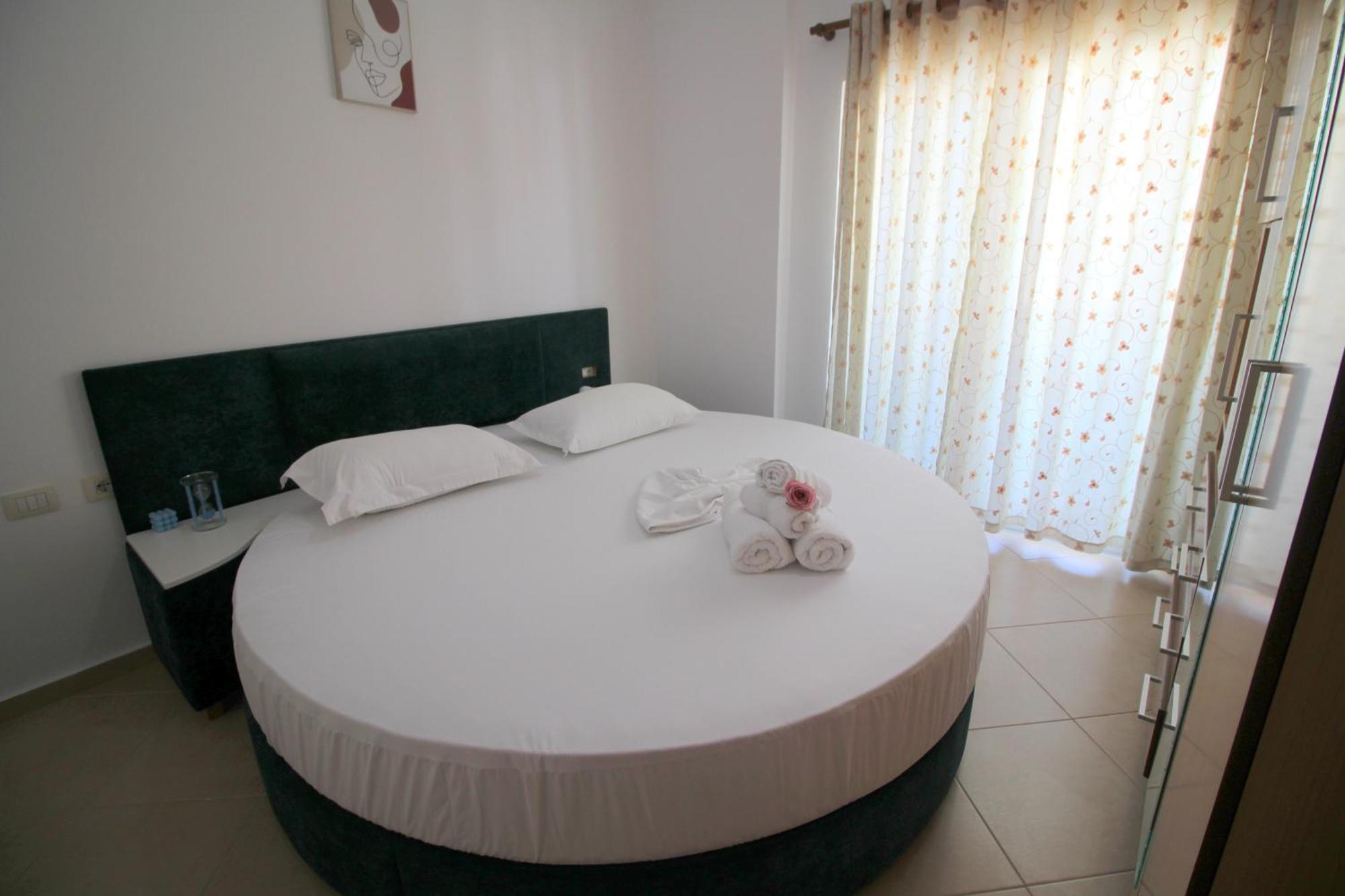 July Seaview Apartments Sarandë Eksteriør billede