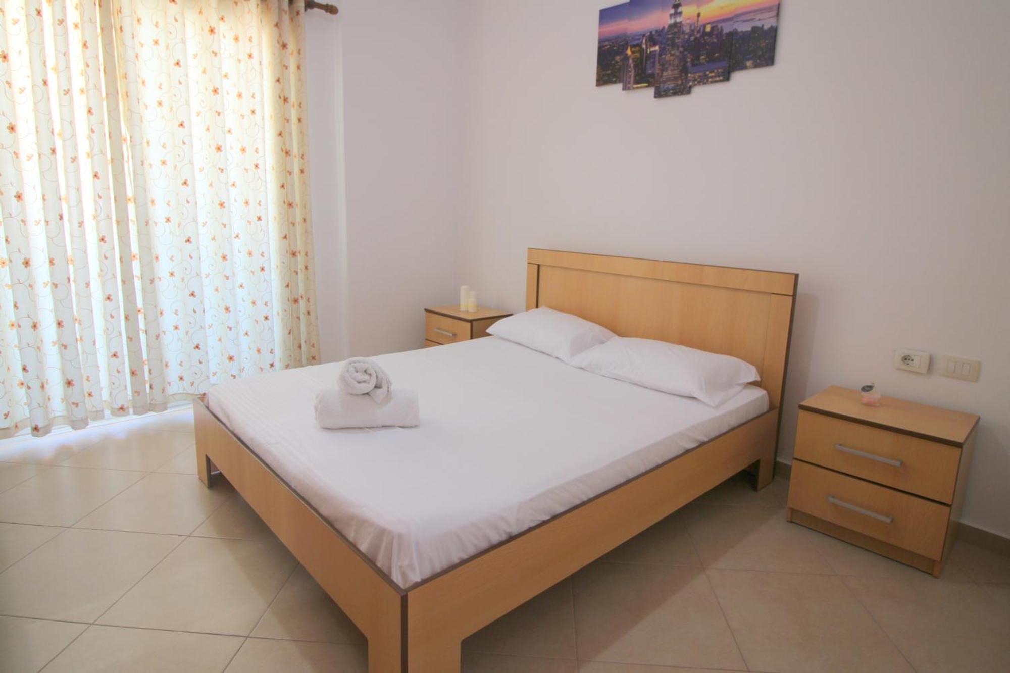 July Seaview Apartments Sarandë Eksteriør billede