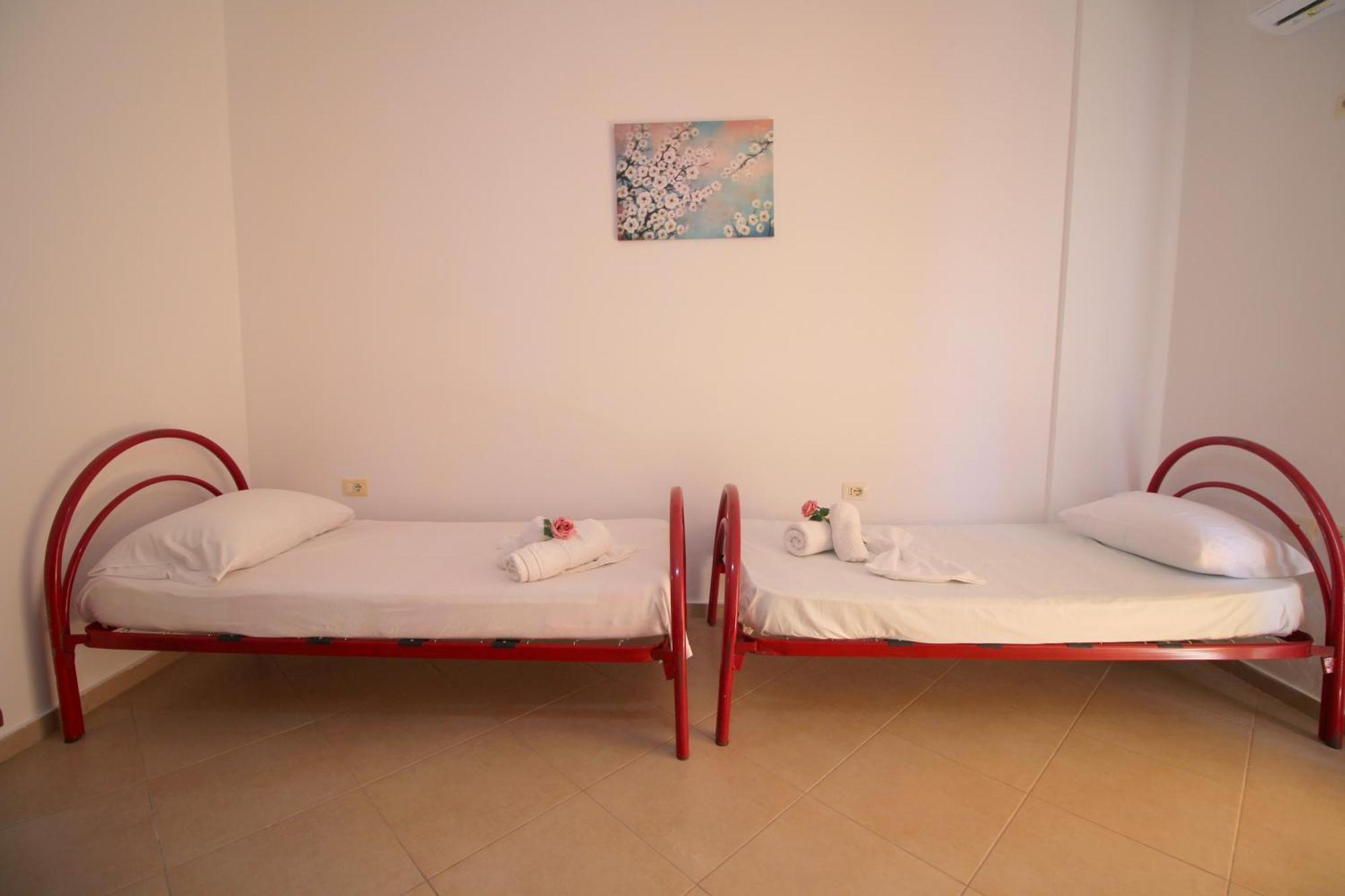 July Seaview Apartments Sarandë Eksteriør billede